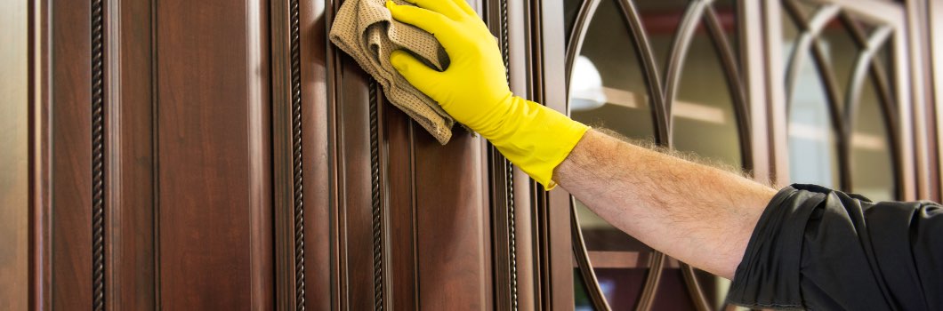 cleaning cabinets for paint